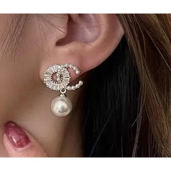 2/$24 Silver & Crystal Double C Pearl Drop Earrings Elegant Statement Piece - Picture 3 of 6